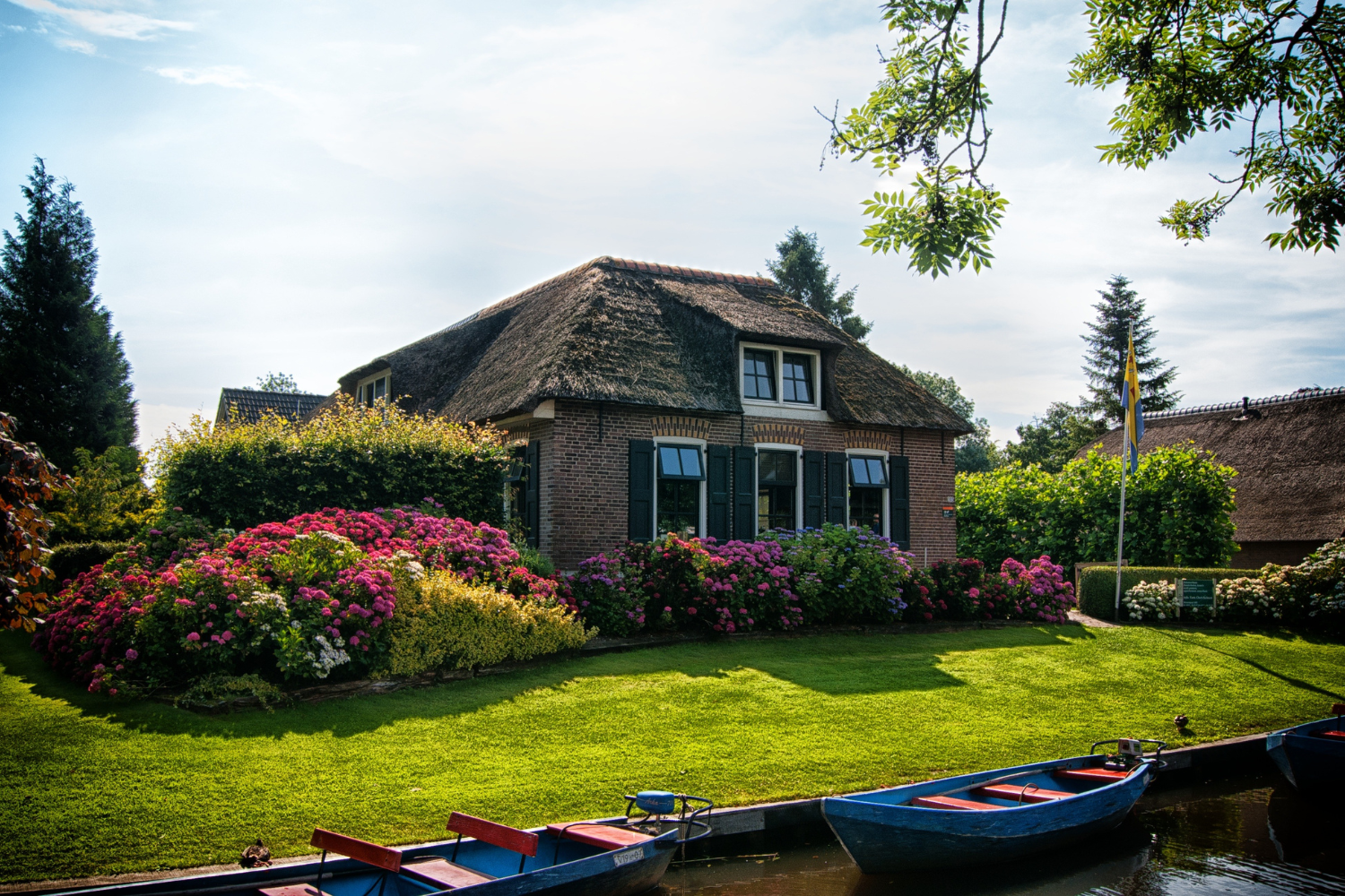 Non Standard Household Thatched Roof Slate Roof Tiled Roof (11)